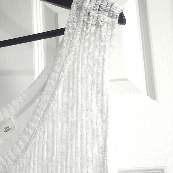 ❤️NWT❤️ Melrose and Market White Ribbed Button-Front Tank Top - Picture 5 of 9